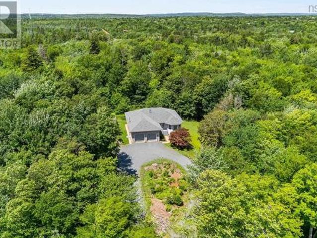 House for sale in Hammond's Plains, Nova Scotia