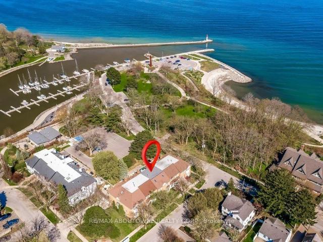 Townhouse for sale in Woburn, Ontario