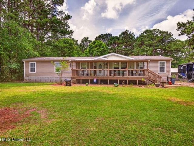 House for sale in Carriere, Mississippi