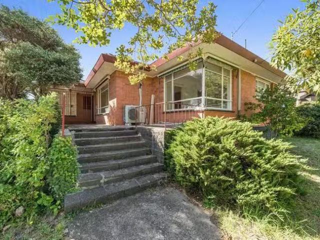 House for rent in Burwood House for rent in Burwood