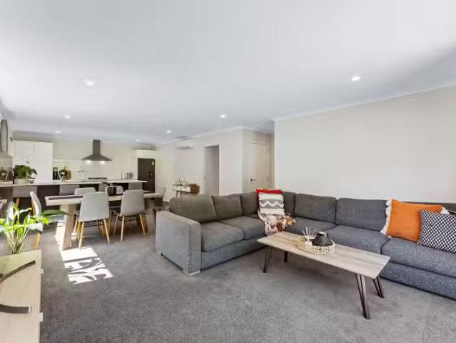 House for sale in Pauatahanui, Wellington