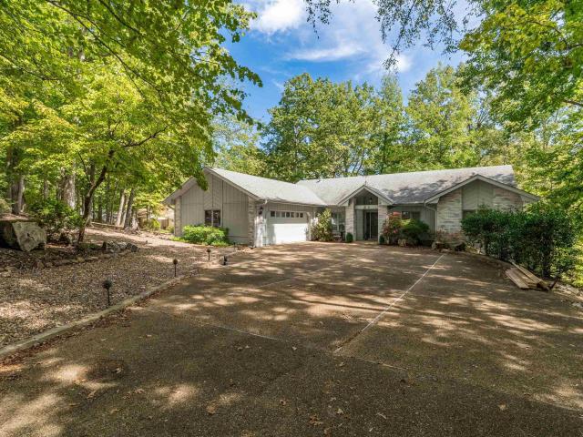 House for sale in Hot Springs Village, Garland County