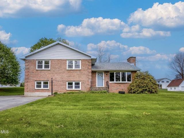 House for sale in Saratoga, New York