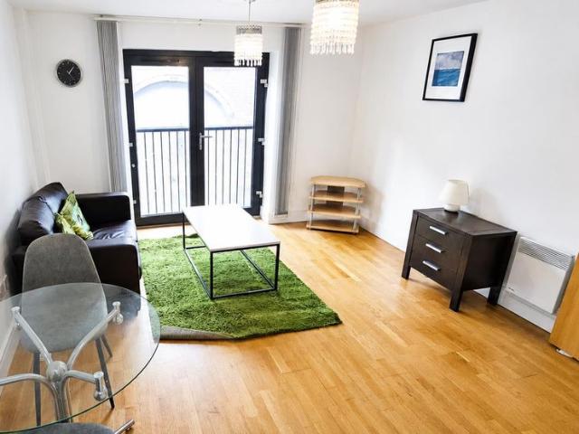 Apartment for rent in Calderstones