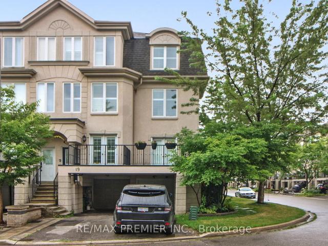 Townhouse for rent in Woburn, Ontario