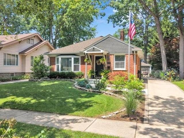 House for sale in Pleasant Ridge, Michigan