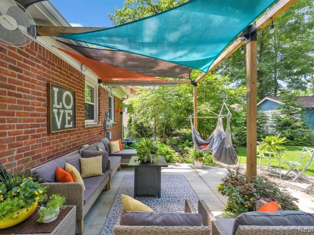 House for sale in Pleasant Ridge, Michigan