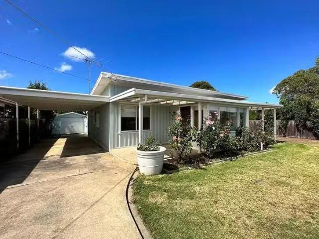 House for rent in St Leonards, Victoria