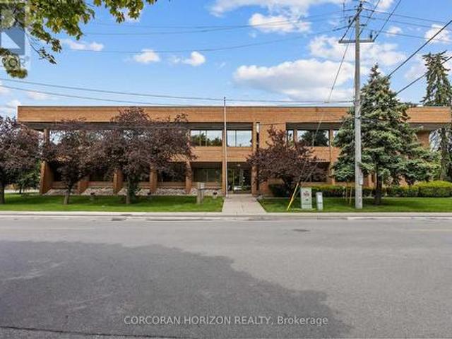 Commercial for rent in York, Ontario