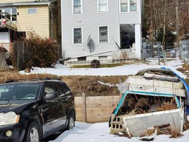 Townhouse for rent in Glen Lyon, Pennsylvania