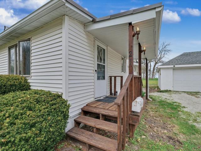 House for sale in Ford, Illinois