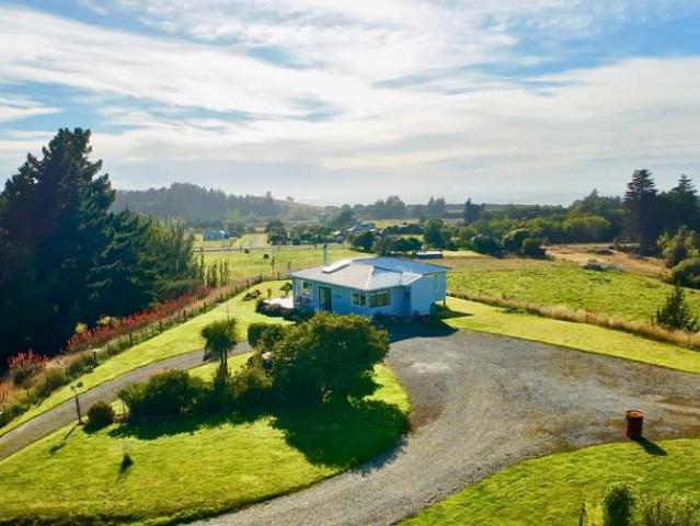 House for sale in Otakou