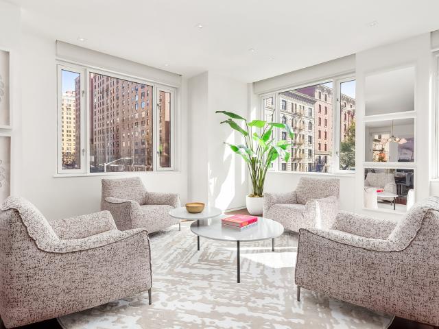 Condo for sale in Manhattan Community Board 8, New York