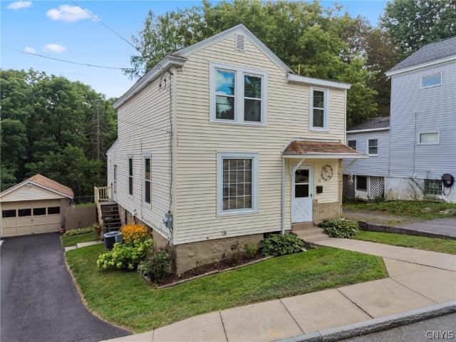 House for sale in Village of Camillus, Town of Camillus
