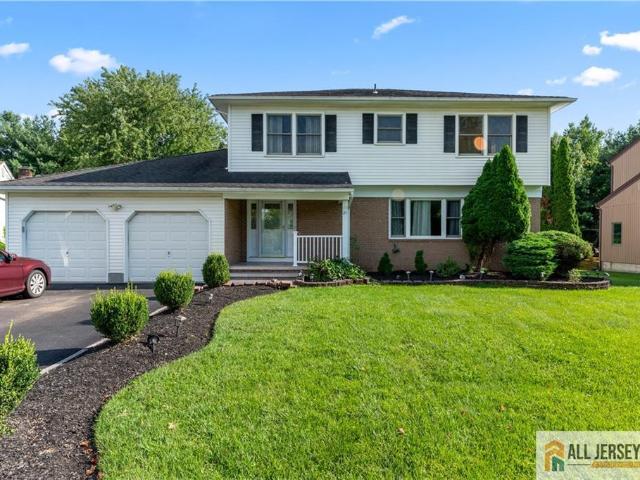 House for sale in Fairview Knolls, East Brunswick Township