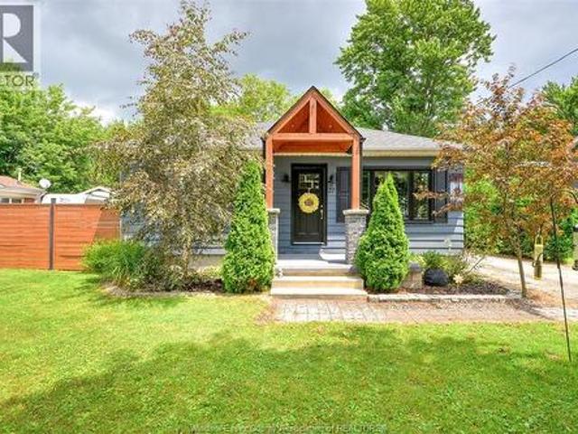 House for sale in Chatham–kent, Ontario