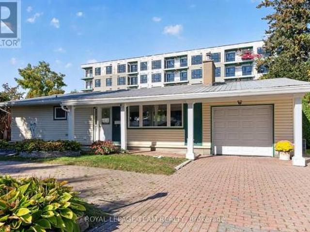 House for sale in Bay, Ottawa