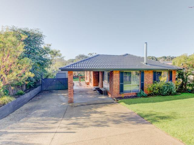 House for rent in Camerons Creek, Victoria