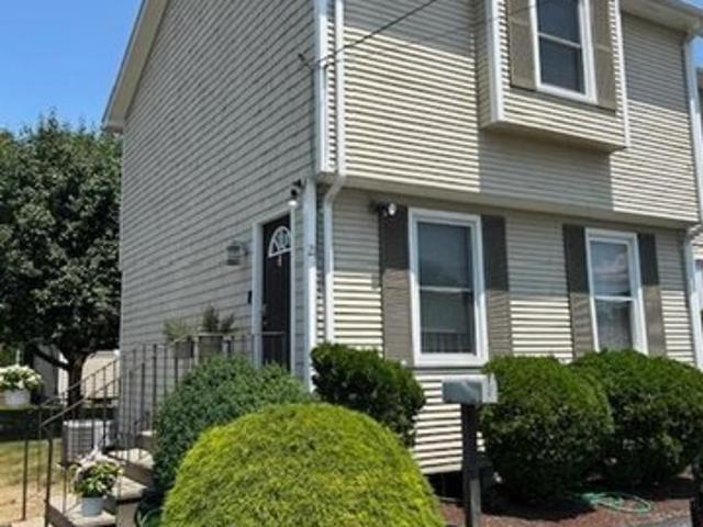 Townhouse for sale in Warwick, Rhode Island