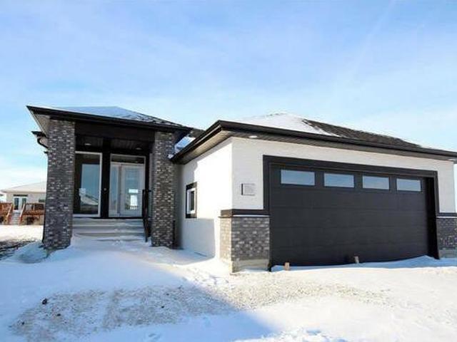 House for sale in East St. Paul, Manitoba