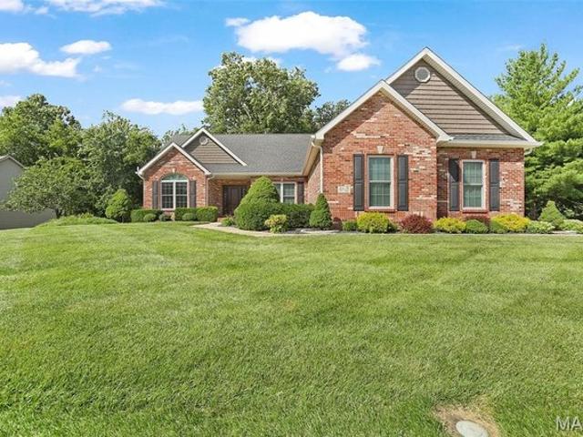 House for sale in Maryville, Illinois