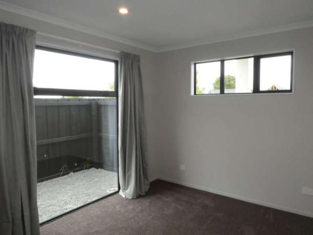 House for rent in Chaslands, Canterbury