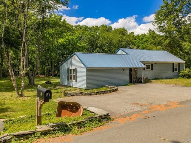 House for sale in Cuddebackville, New York
