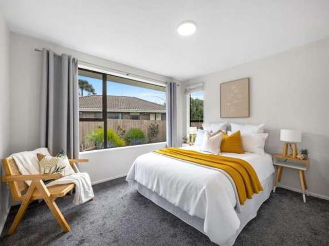 Apartment for rent in Chaslands, Canterbury