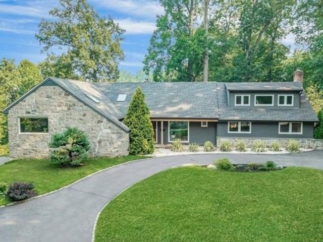 House for sale in Summit, New Jersey