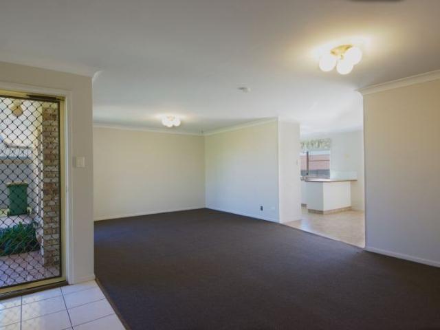 Apartment for rent in Kearneys Spring, Toowoomba
