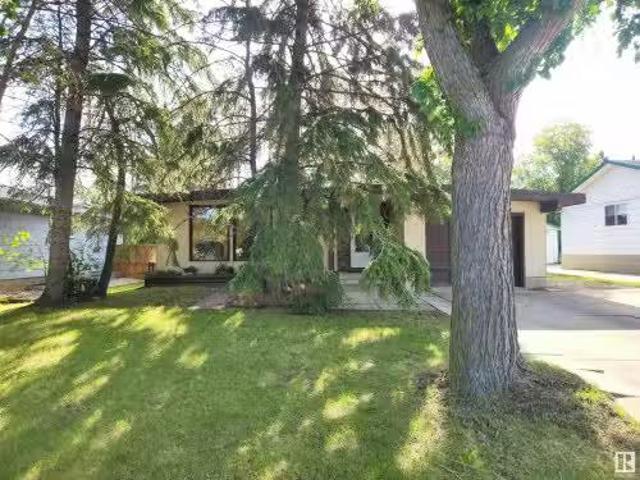 House for sale in Sherwood Park, Alberta