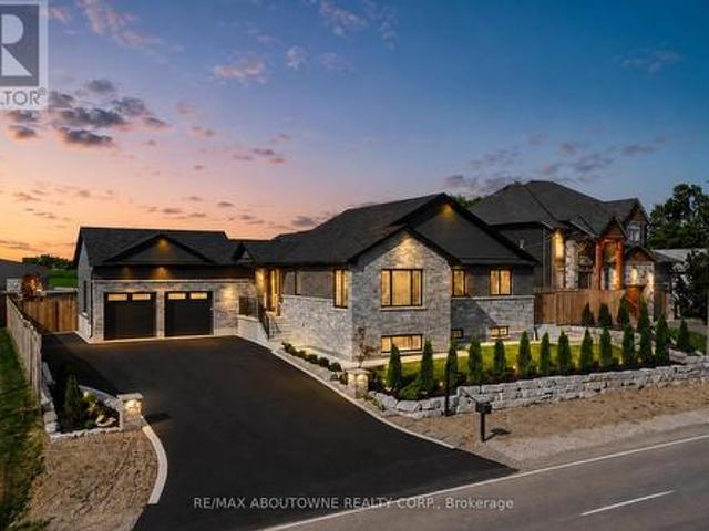 House for sale in Caledonia, Ontario