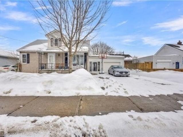 Property for sale in Tillsonburg, Ontario