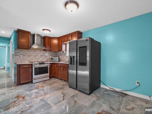 House for sale in Moonachie, New Jersey