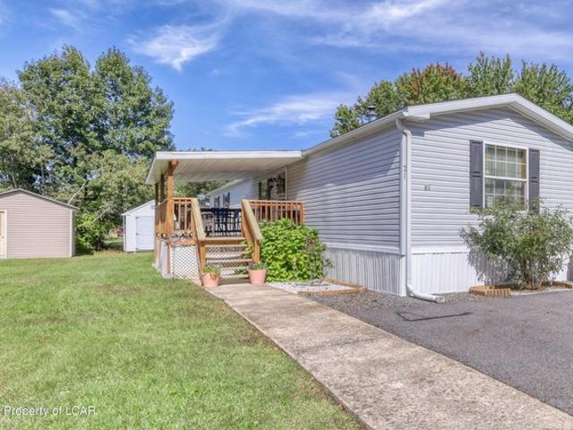 House for sale in Honor Park Trailer Court, Moosic