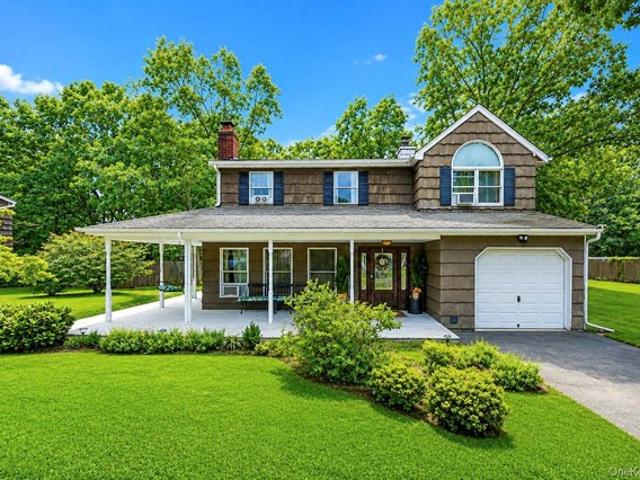 House for sale in Centereach, New York