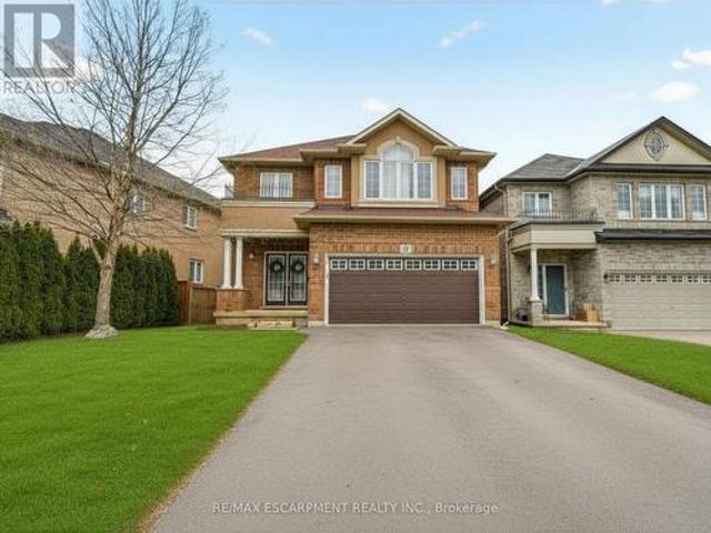 House for sale in Ancaster, Ontario