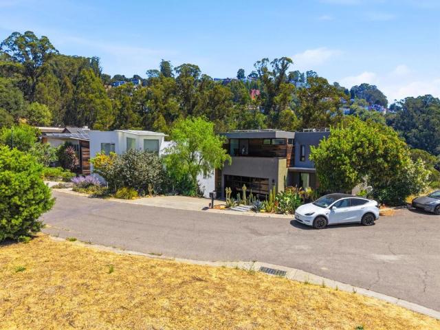 Land for sale in Oakland, California