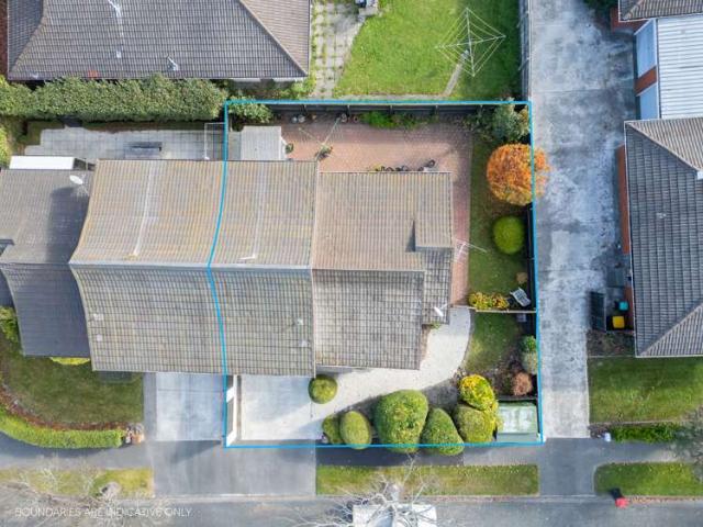 House for sale in Chaslands, Canterbury