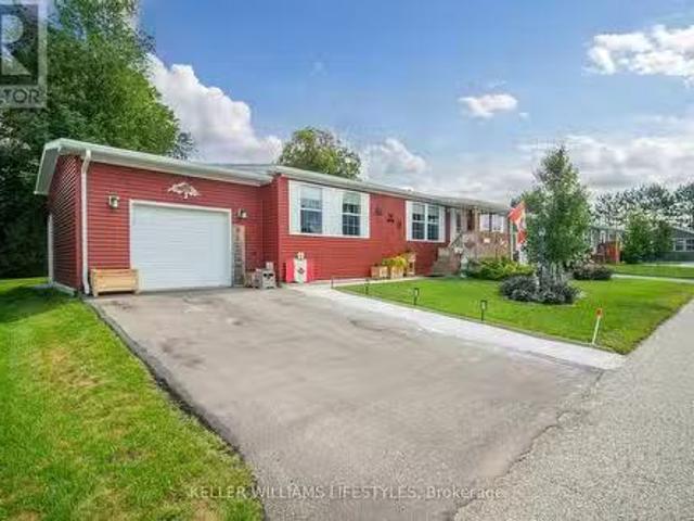 House for sale in Strathroy-caradoc, Ontario