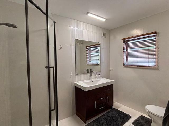 Apartment for rent in Paremoremo, Oroua County