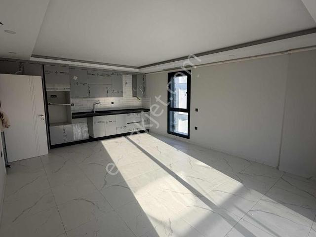 İkiçeşmelik, Kuşadası içerisinde kiralık mülk