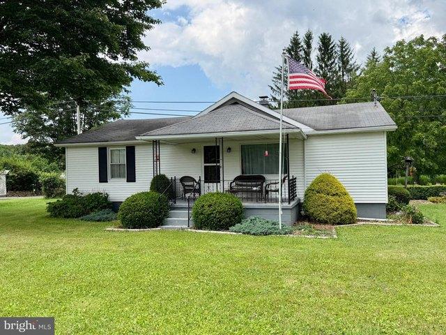 House for sale in Mount Storm, West Virginia
