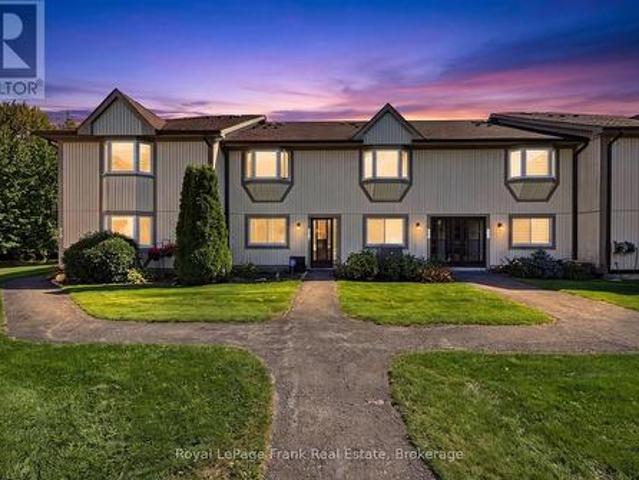 Townhouse for sale in Ramara, Ontario
