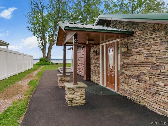 House for sale in Bernhards Bay, New York
