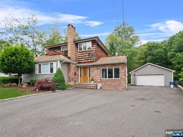 House for sale in Emerson