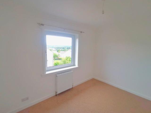 Apartment for rent in Hillyland, Moneydie