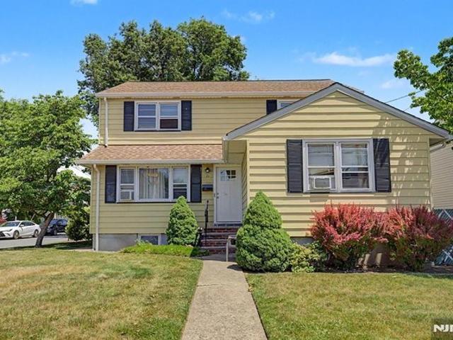 House for sale in Wallington, New Jersey