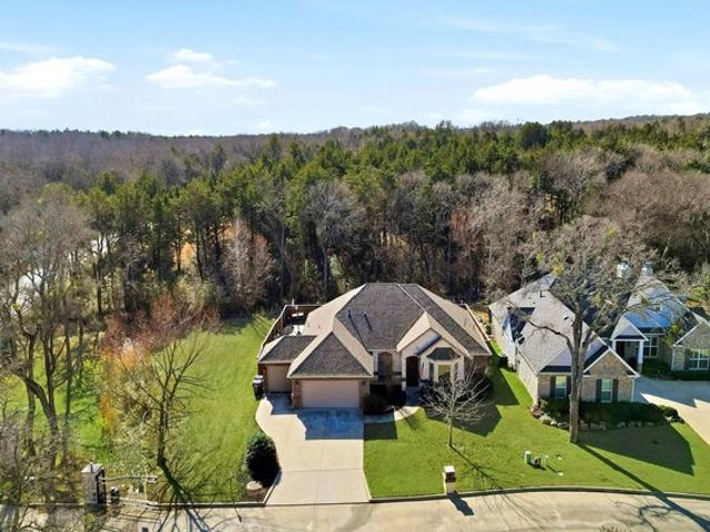 House for sale in Pottsboro, Texas