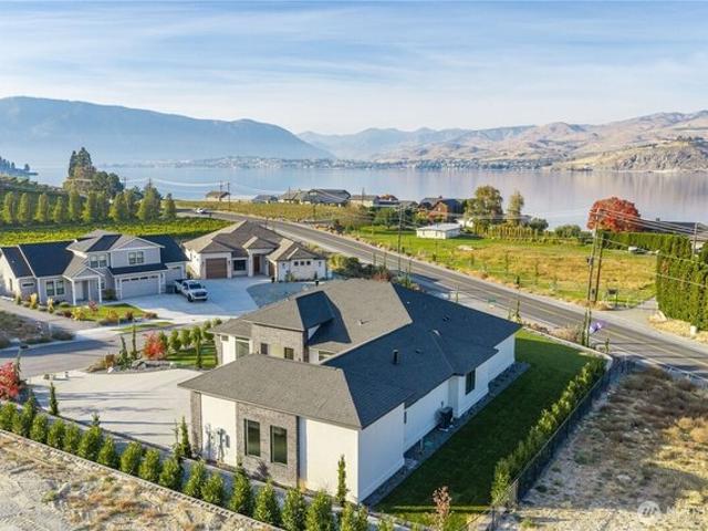 House for sale in Chelan, Chelan County